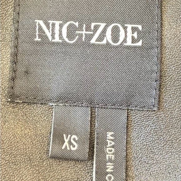 NWT NIC+ZOE Women's Black and Gray Teddy Jacket - Picture 4 of 11